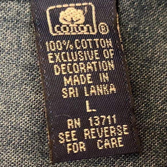 Karen Scott Denim Christmas Shirt Size Large Holiday Embroidery Button Down - Picture 7 of 8